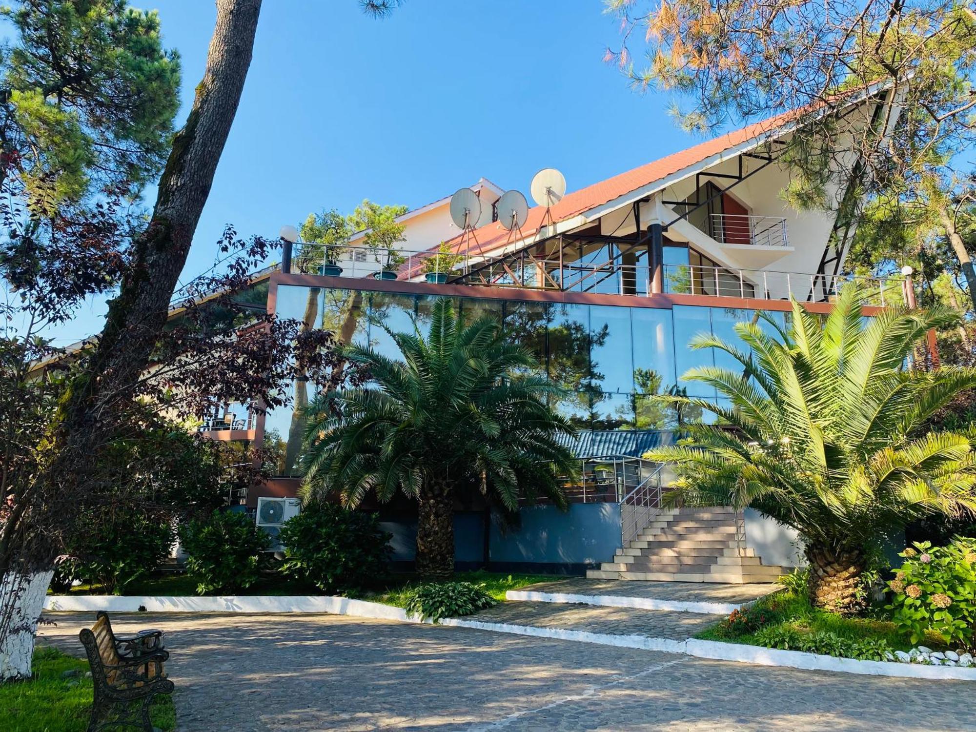 Villa Reta Hotel & Spa Grigoleti Exterior photo